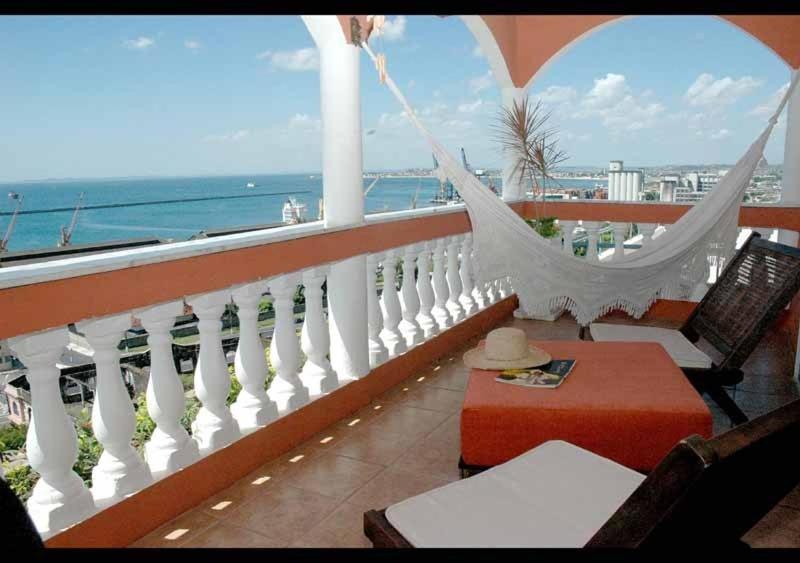 Bed & Breakfast Villa Carmo Salvador Ruang foto